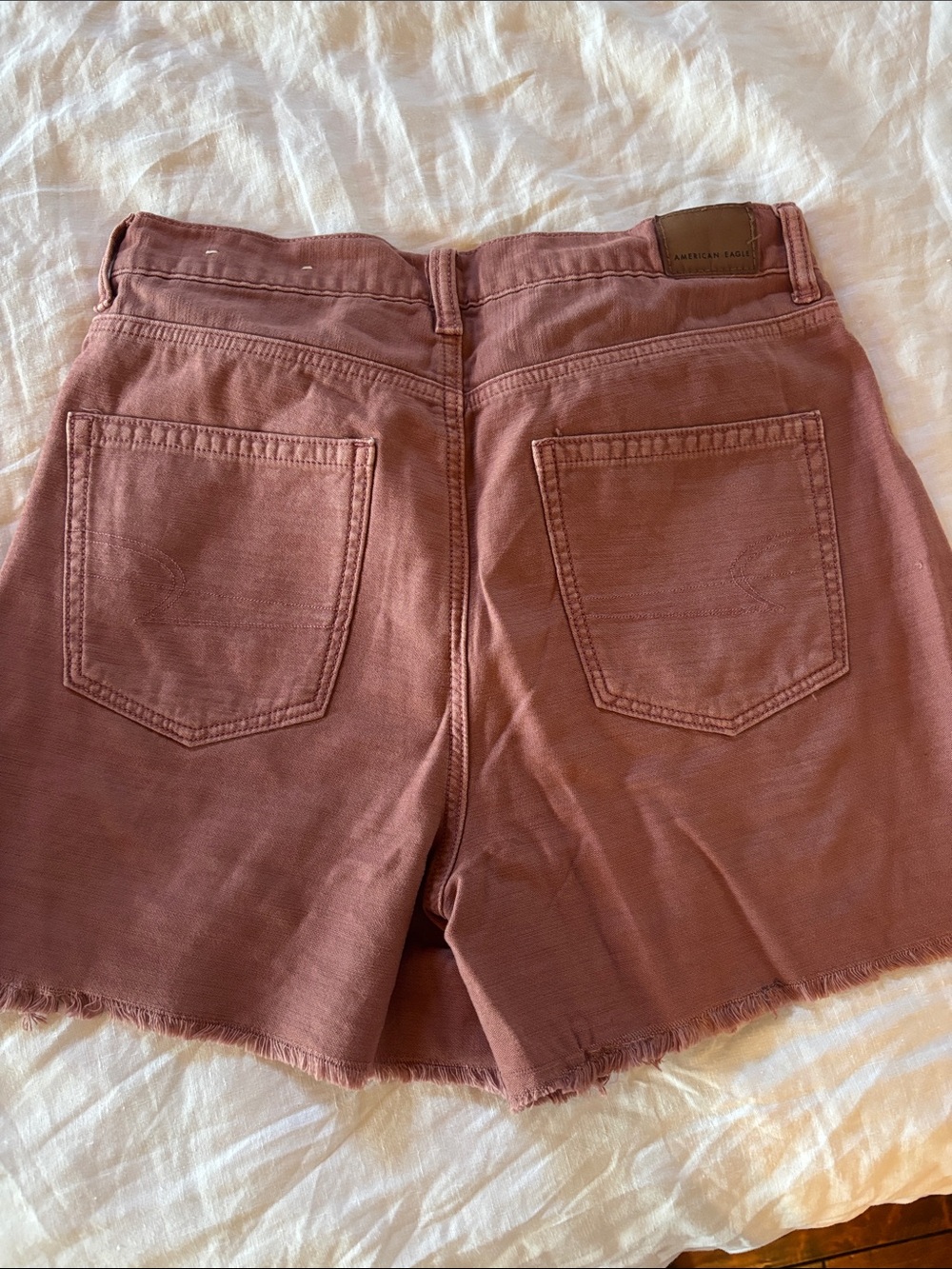 American Eagle Outfitters Rust Pink Distressed High-Rise Denim Shorts - Picture 4 of 4